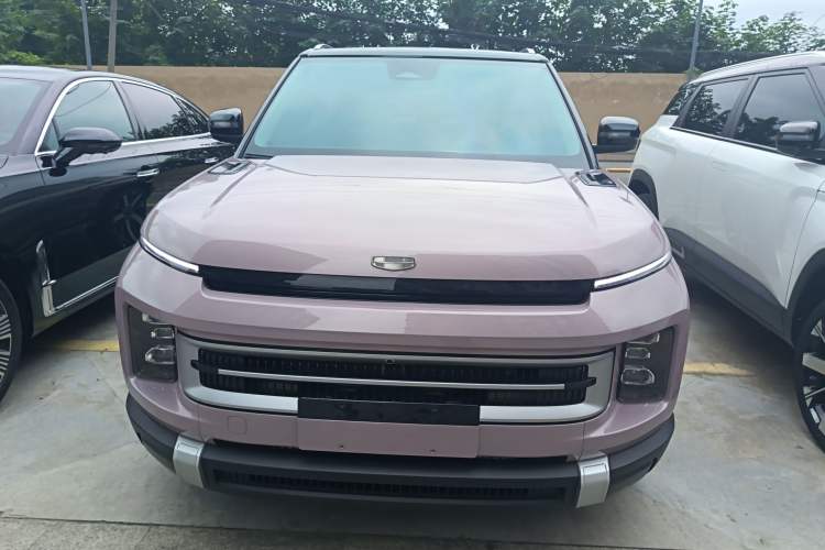 Used Geely Auto icon 2025 Linglong 1.5TD Ruyi Edition Front