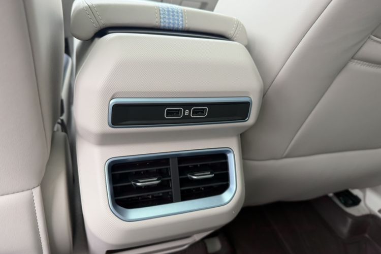 Used Geely Auto icon 2025 Linglong 1.5TD Ruyi Edition Interior 10