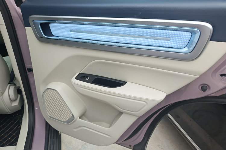Used Geely Auto icon 2025 Linglong 1.5TD Ruyi Edition Right Rear Door Interior