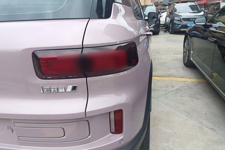 Used Geely Auto icon 2025 Linglong 1.5TD Ruyi Edition Right Rear Taillight
