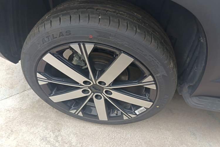 Used Geely Auto icon 2025 Linglong 1.5TD Ruyi Edition Right Rear Wheel Hub