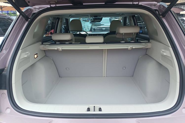 Used Geely Auto icon 2025 Linglong 1.5TD Ruyi Edition Trunk