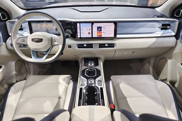 Used Geely Auto icon 2025 Linglong 1.5TD Ruyi Edition Interior 1