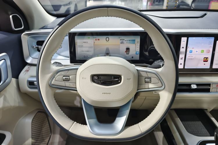 Used Geely Auto icon 2025 Linglong 1.5TD Ruyi Edition Interior 2