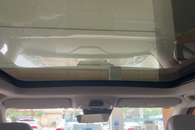 Used Geely Auto icon 2025 Linglong 1.5TD Ruyi Edition Interior 6