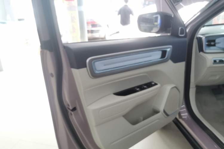 Used Geely Auto icon 2025 Linglong 1.5TD Ruyi Edition Interior 7