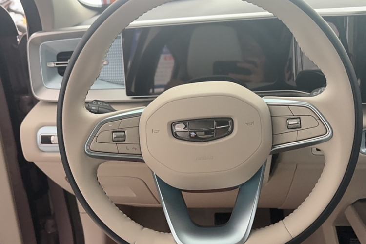 Used Geely Auto icon 2025 Linglong 1.5TD Ruyi Edition Steering Wheel