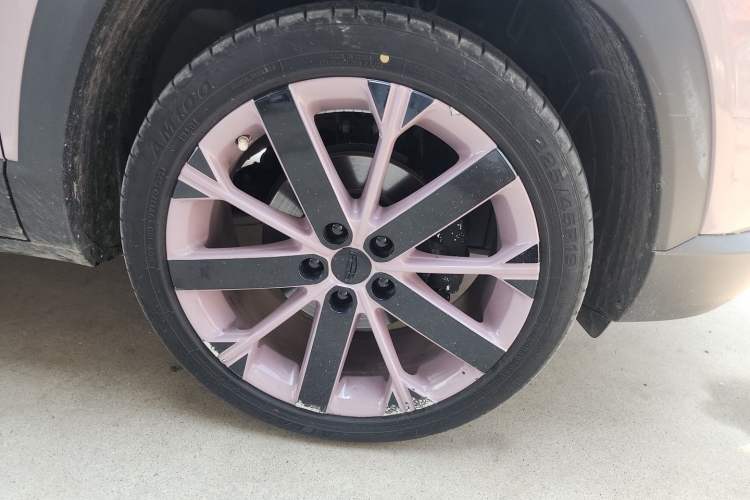 Used Geely Auto icon 2025 Linglong 1.5TD Ruyi Edition Right Front Wheel Hub