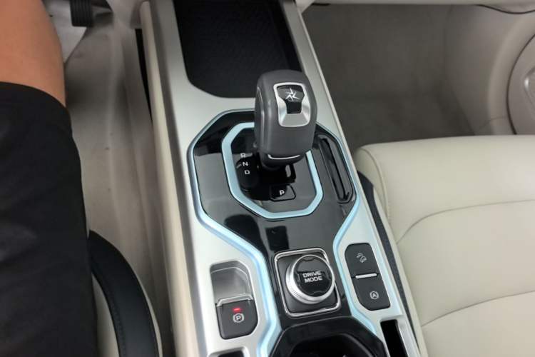 Used Geely Auto icon 2025 Linglong 1.5TD Ruyi Edition Gear Lever