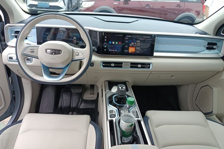 Used Geely Auto icon 2025 Linglong 1.5TD Ruyi Edition Interior 2