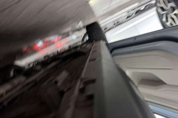 Used Geely Auto icon 2025 Linglong 1.5TD Ruyi Edition Left Side Sill