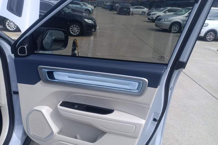 Used Geely Auto icon 2025 Linglong 1.5TD Ruyi Edition Right Front Door Interior