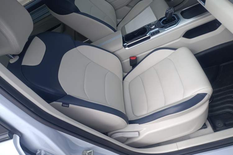 Used Geely Auto icon 2025 Linglong 1.5TD Ruyi Edition Right Front Seat
