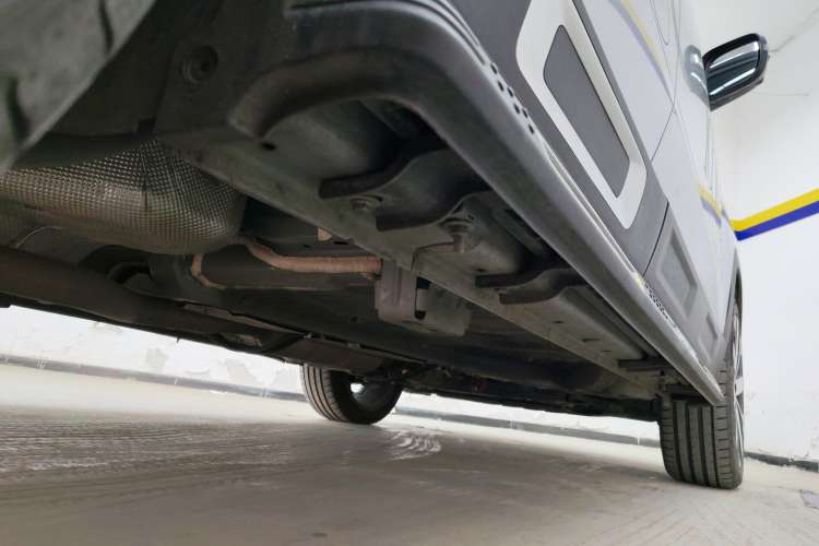Used Geely Auto icon 2025 Linglong 1.5TD Jinxi Edition Right Side Sill
