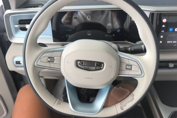 Used Geely Auto icon 2025 Linglong 1.5TD Ruyi Edition Steering Wheel