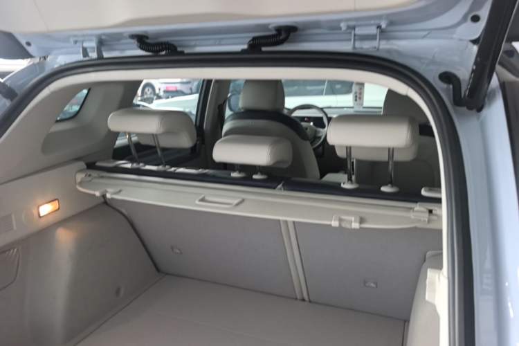 Used Geely Auto icon 2025 Linglong 1.5TD Ruyi Edition Trunk