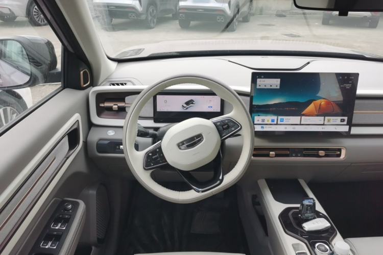 Used Geely Auto icon 2025 Linglong 1.5TD Qingcheng Edition Steering Wheel