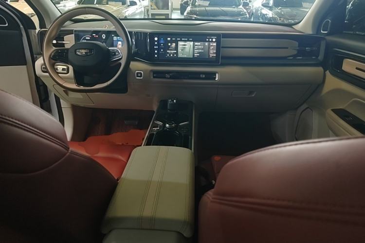 Used Geely Auto icon 2025 Linglong 1.5TD Ruyi Edition Center Console