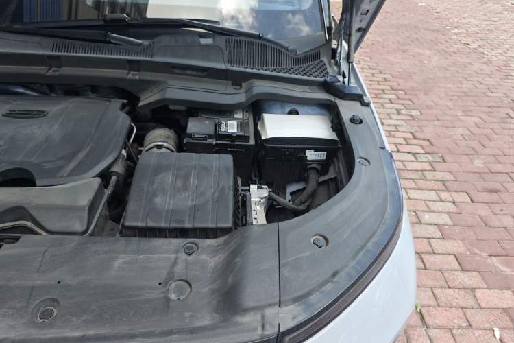 Used Geely Auto icon 2025 Linglong 1.5TD Ruyi Edition Engine Bay Left