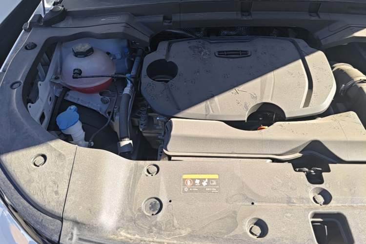 Used Geely Auto icon 2025 Linglong 1.5TD Jinxi Edition Engine Bay Right