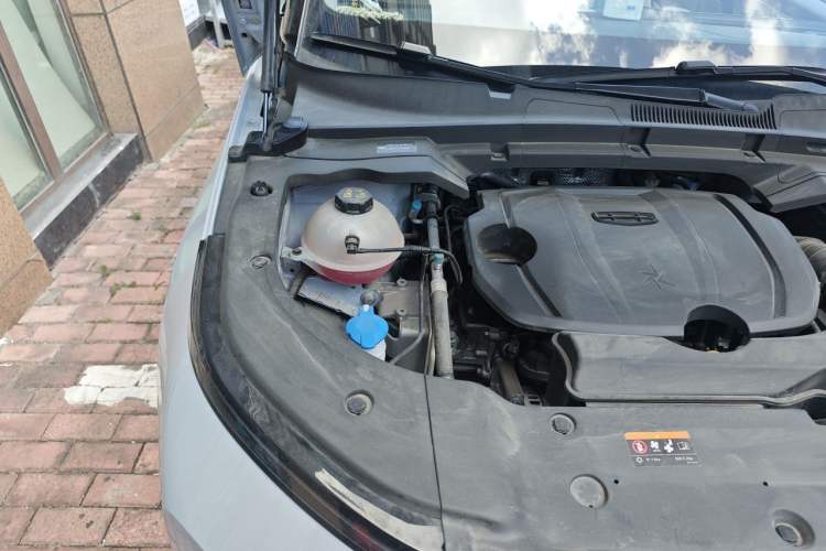 Used Geely Auto icon 2025 Linglong 1.5TD Ruyi Edition Engine Bay Right