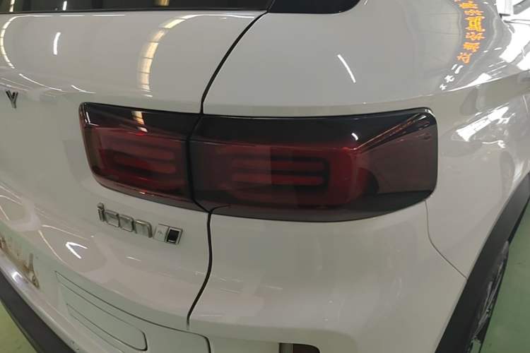 Used Geely Auto icon 2025 Linglong 1.5TD Ruyi Edition Exterior 2