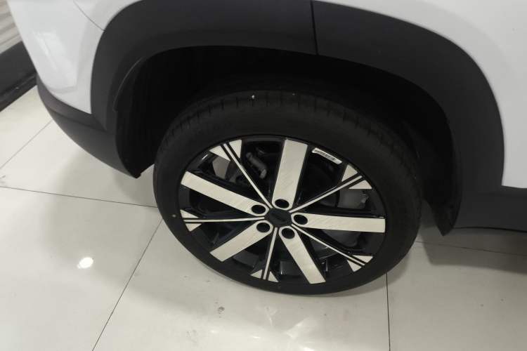 Used Geely Auto icon 2025 Linglong 1.5TD Ruyi Edition Exterior 8