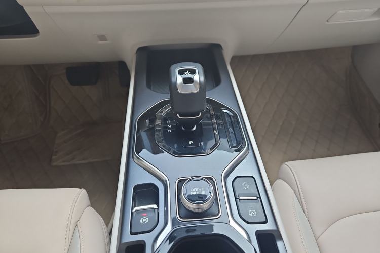 Used Geely Auto icon 2025 Linglong 1.5TD Qingcheng Edition Gear Lever