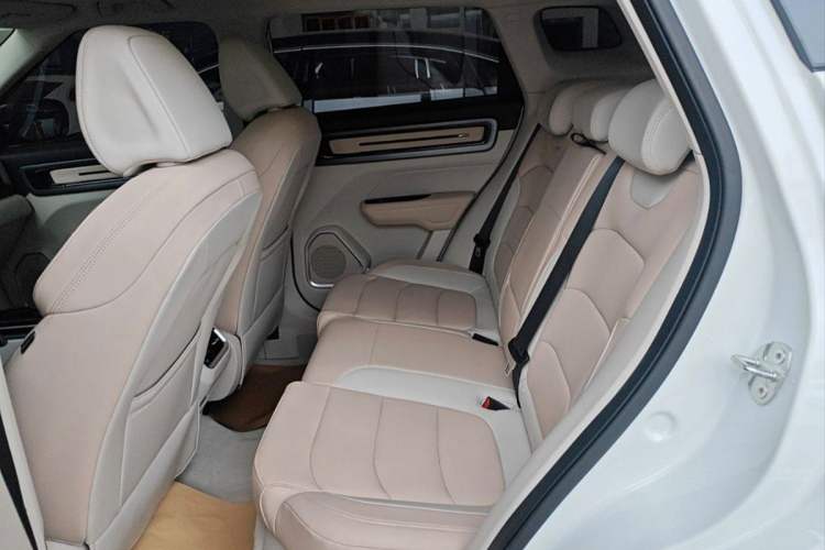 Used Geely Auto icon 2025 Linglong 1.5TD Ruyi Edition Interior 5