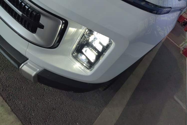 Used Geely Auto icon 2025 Linglong 1.5TD Ruyi Edition Left Front Headlight