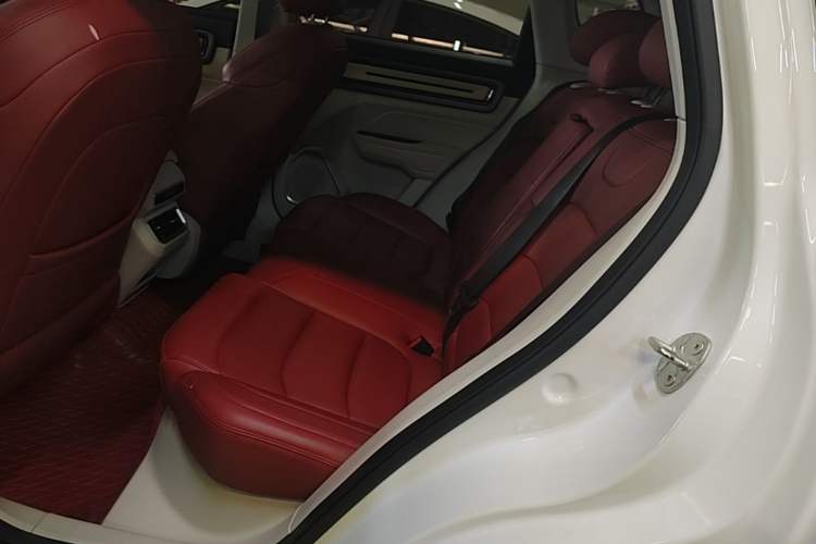 Used Geely Auto icon 2025 Linglong 1.5TD Ruyi Edition Left Rear Seat