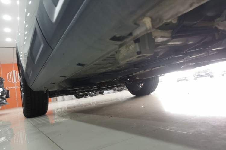 Used Geely Auto icon 2025 Linglong 1.5TD Ruyi Edition Left Side Sill