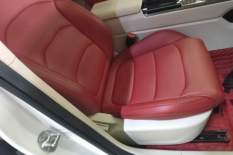 Used Geely Auto icon 2025 Linglong 1.5TD Ruyi Edition Right Front Seat