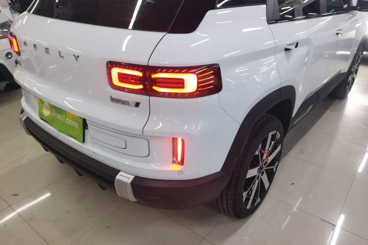 Used Geely Auto icon 2025 Linglong 1.5TD Qingcheng Edition Right Rear Taillight