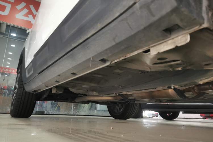 Used Geely Auto icon 2025 Linglong 1.5TD Ruyi Edition Right Side Sill