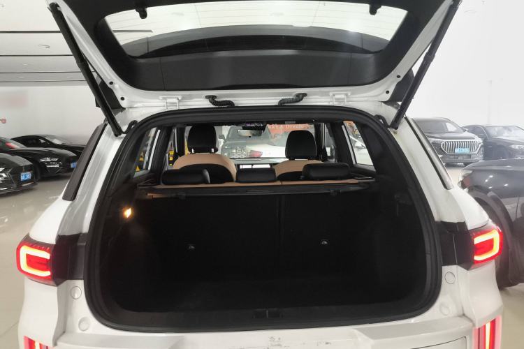 Used Geely Auto icon 2025 Linglong 1.5TD Ruyi Edition Trunk