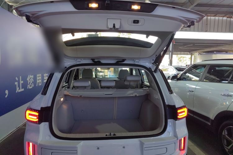 Used Geely Auto icon 2025 Linglong 1.5TD Ruyi Edition Trunk