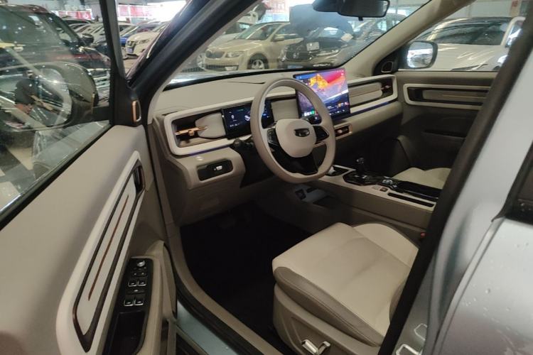 Used Geely Auto icon 2026 Model Chocolate 1.5TD Pure & Refined Edition Driver Seat