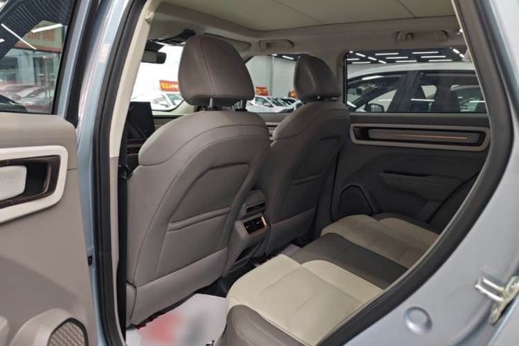 Used Geely Auto icon 2026 Model Chocolate 1.5TD Pure & Refined Edition Left Rear Seat