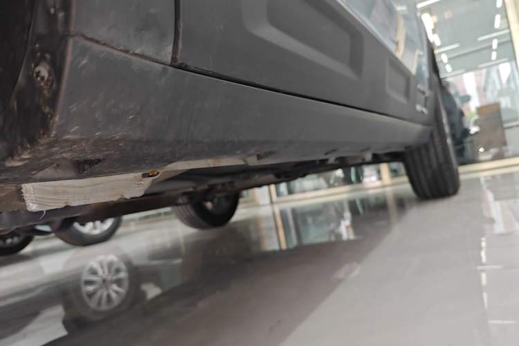 Used Geely Auto icon 2026 Model Chocolate 1.5TD Pure & Refined Edition Left Side Sill