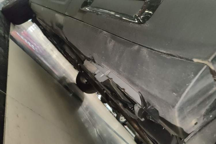 Used Geely Auto icon 2026 Model Chocolate 1.5TD Pure & Refined Edition Left Side Sill