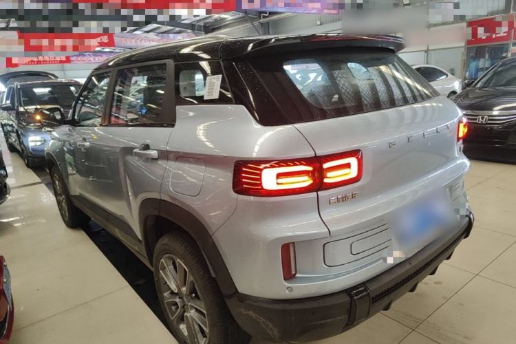 Used Geely Auto icon 2026 Model Chocolate 1.5TD Pure & Refined Edition Rear Left 45 Deg