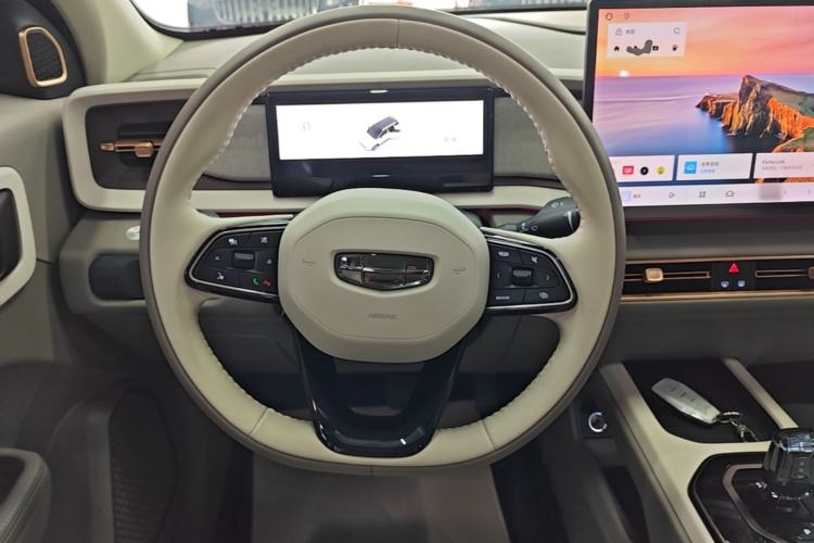 Used Geely Auto icon 2026 Model Chocolate 1.5TD Pure & Refined Edition Steering Wheel