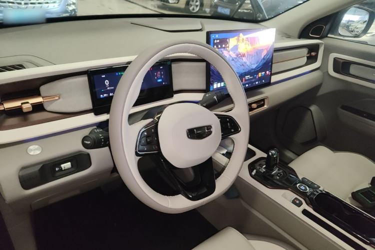 Used Geely Auto icon 2026 Model Chocolate 1.5TD Pure & Refined Edition Steering Wheel