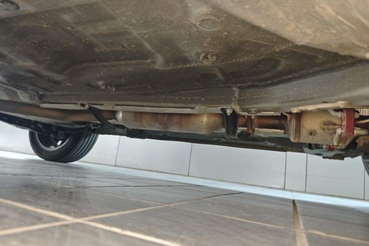 Used Geely Auto icon 2026 Model Chocolate 1.5TD Pure & Refined Edition Chassis Front Right
