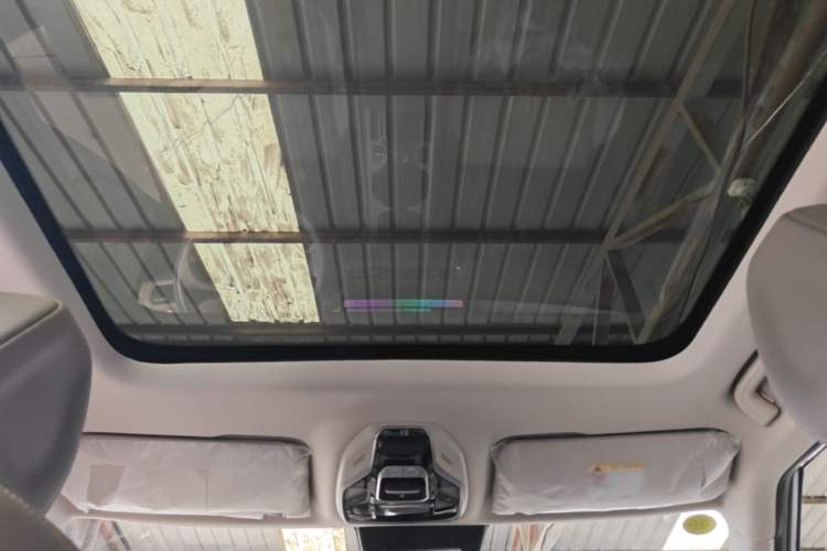 Used Geely Auto icon 2026 Model Chocolate 1.5TD Pure & Refined Edition Headliner