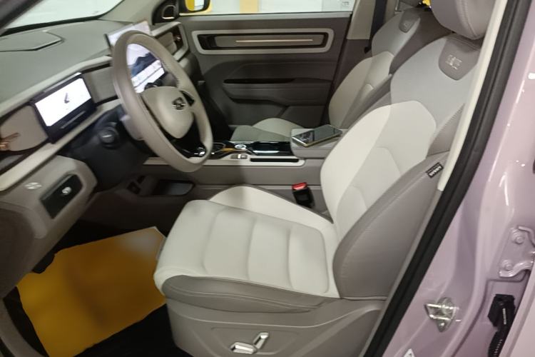 Used Geely Auto icon 2026 Model Chocolate 1.5TD Pure & Refined Edition Left Front Seat