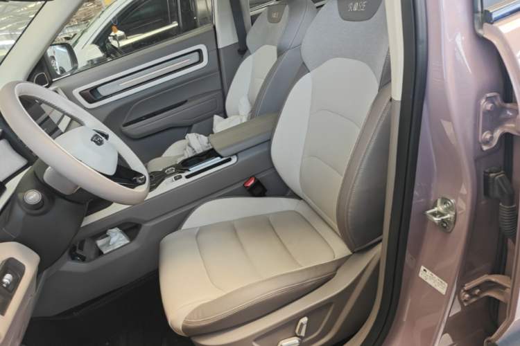 Used Geely Auto icon 2026 Model Chocolate 1.5TD Pure & Refined Edition Left Front Seat