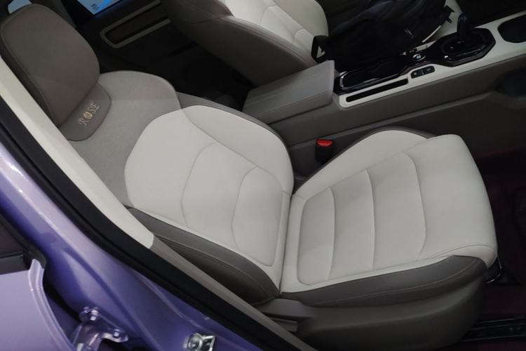 Used Geely Auto icon 2026 Model Chocolate 1.5TD Pure & Ingenious Edition Right Front Seat
