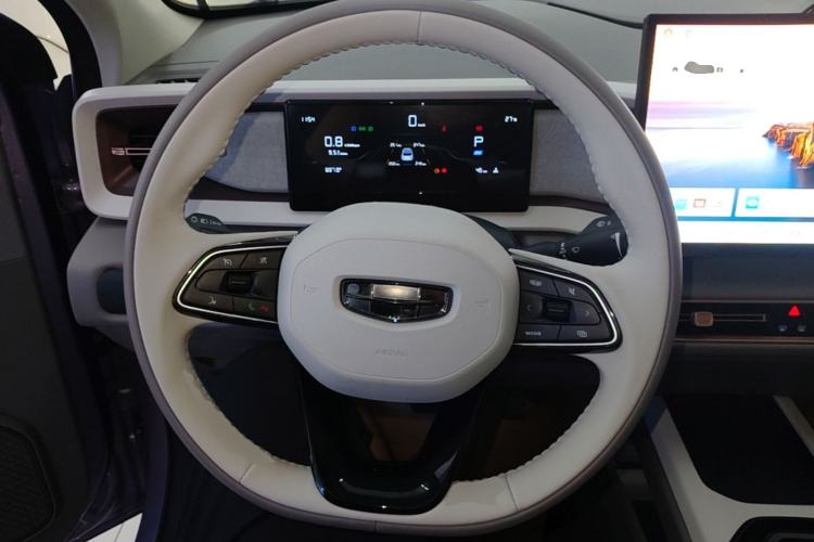 Used Geely Auto icon 2026 Model Chocolate 1.5TD Pure & Ingenious Edition Steering Wheel